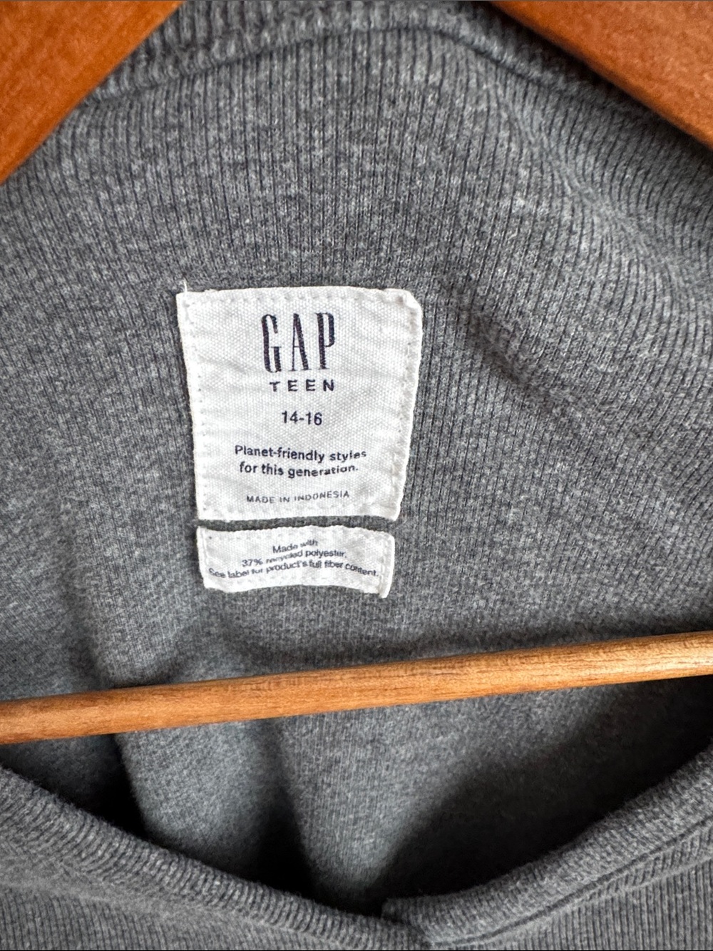 GAP Charcoal Gray Ribbed Button-Up Cardigan - Picture 2 of 5